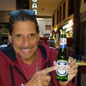 Meet your Posher, Amelio